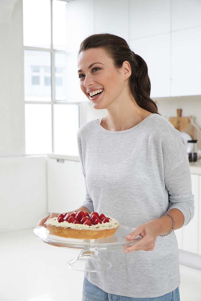 Leonardo Tortenplatte auf Fuß Ciao