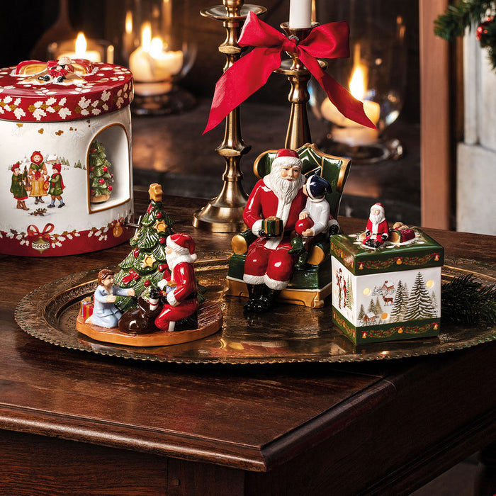 Villeroy and Boch Christmas Toys Lantern Gift Giving