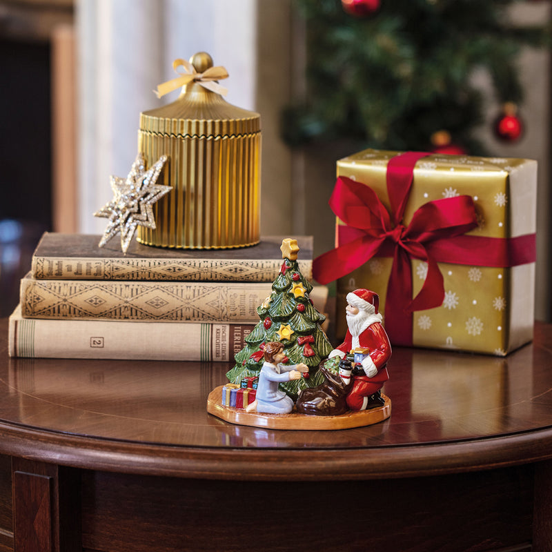 Villeroy and Boch Christmas Toys Lantern Gift Giving