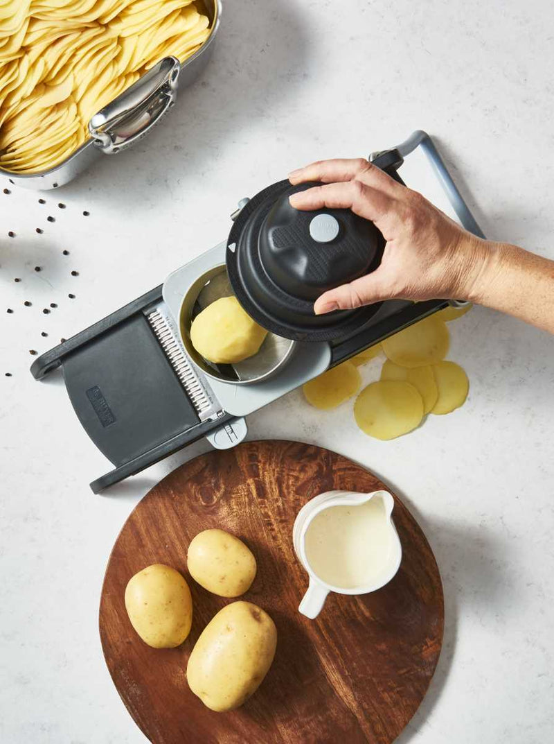 de Buyer vegetable slicer La Mandoline Swing Plus black