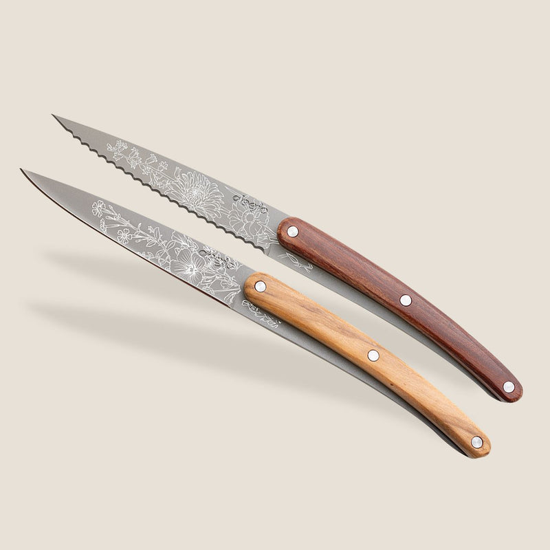 2 Deejo Brotzeitmesser, Oliven- und Korallenholz / Blossom