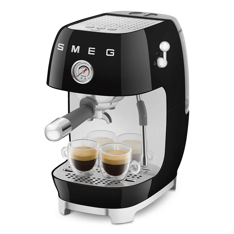 Smeg ECF03 Manuelle Espressomaschine mit Cold Brew-Funktion