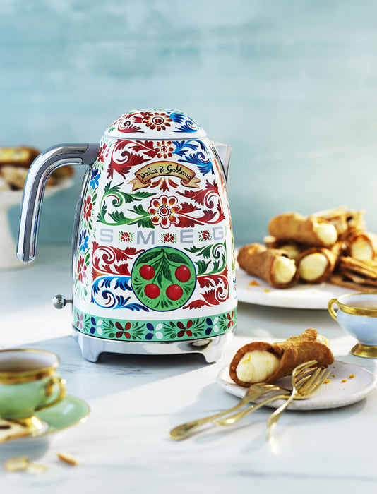 Smeg Dolce Gabbana kettle KLF03DGEU