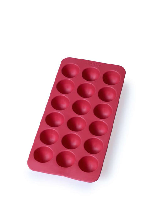 Lekue ice cube maker with lid