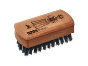 kleine Bürste aus Birnbaum aus dem Schwarzwald mit Bollenhut Motiv