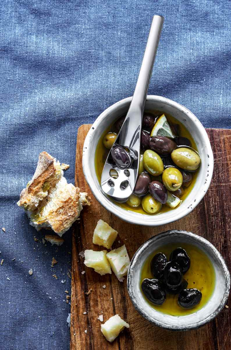 WMF Nuova serving spoon 16cm perforated small