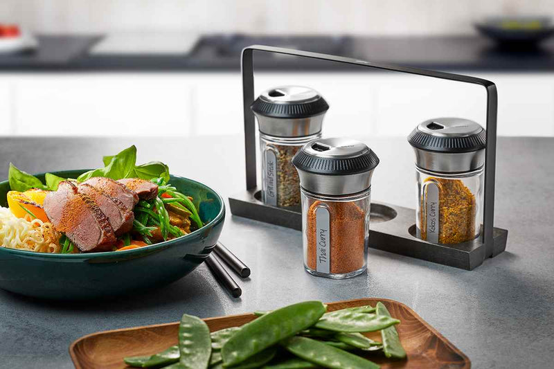 Gefu spice and herb shaker set
