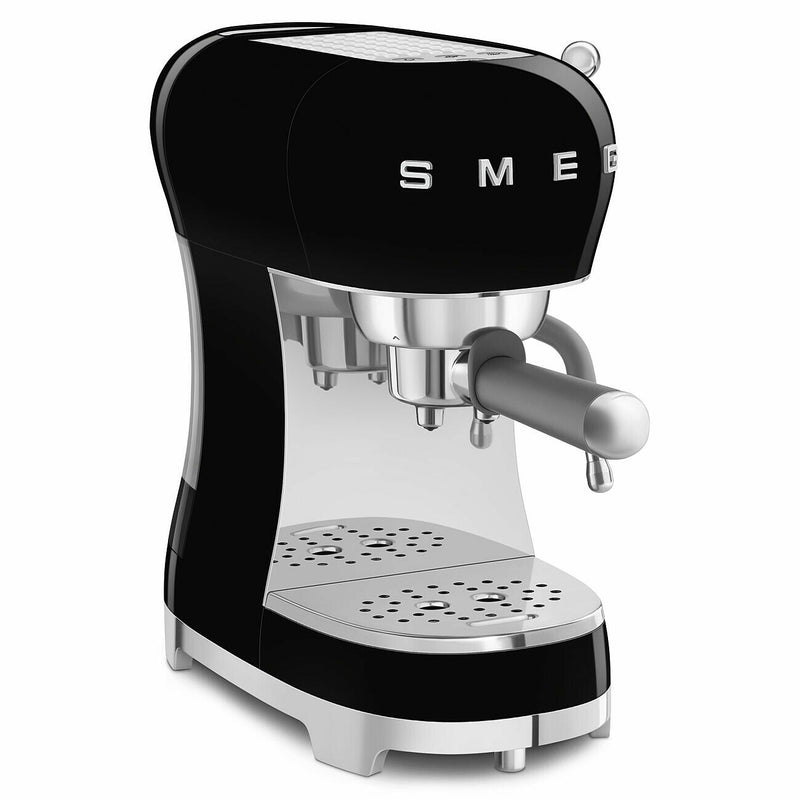 Smeg Espressomaschine ECF02 Retro Style