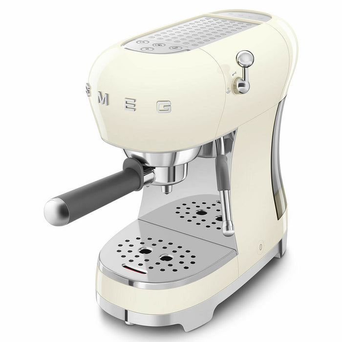 Smeg Espressomaschine ECF02 Retro Style — haushaltgeschenke.de