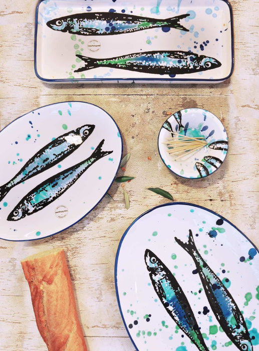 Platten und Teller mit Fisch Motiv 