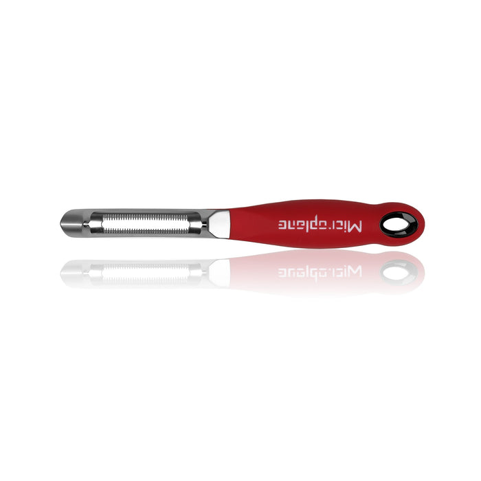 Microplane professional peeler with serrated blade