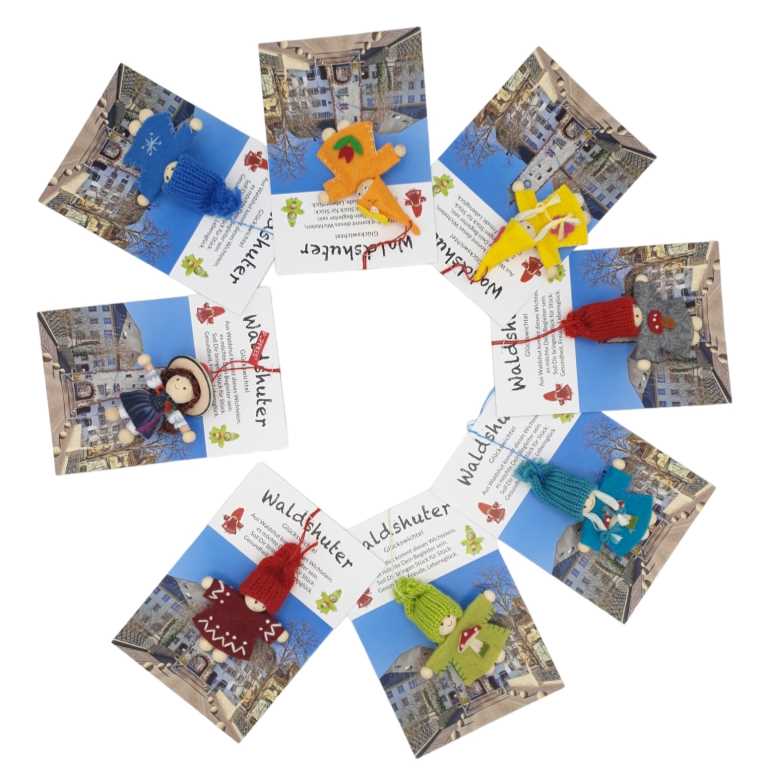 Waldshuter Glückswichtel, kleiner Wichtel aus Holz und Stoff auf Geschenkkate mit kleinem Gedicht. Nur erhältlich bei Stil und Ambiente, haushaltgeschenke